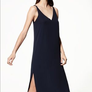 NWT Aritzia Babaton V-Neck Slip Dress in Black